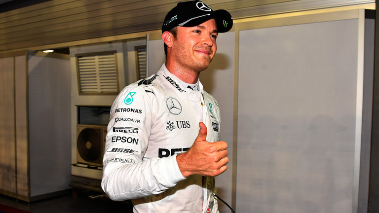 Hamilton attributes disastrous race start to wheelspin