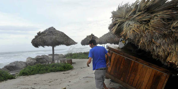 NASA sees Lester move into central Pacific Ocean basin