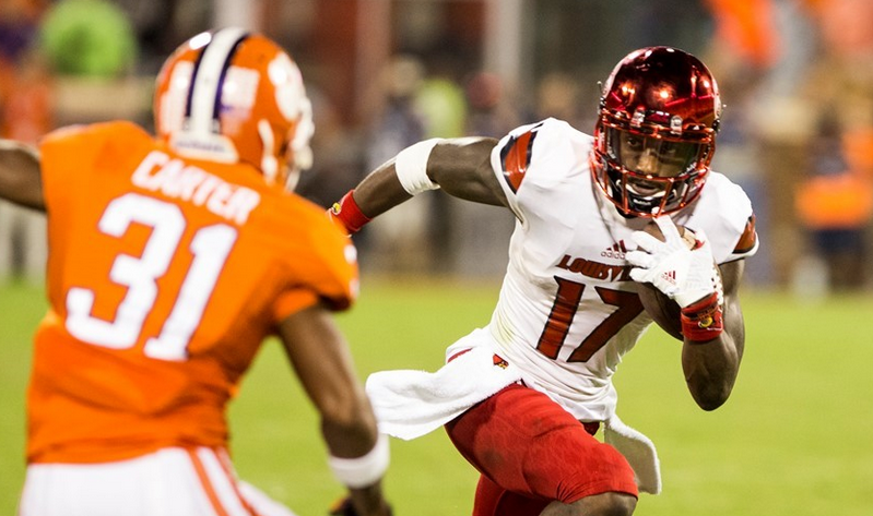 Louisville outlasts Duke to improve to 5-1