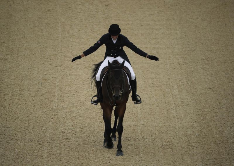 Stray bullet reportedly shot through Rio press tent by accident
