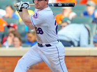Mets’ Murphy Injures Knee; Knocks Him Out of the Season