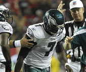 Michael Vick goes down with a concussion against