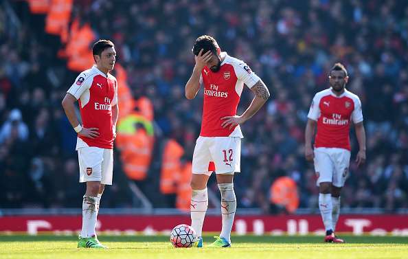 Sanchez inspires Arsenal to 3-1 win at Watford